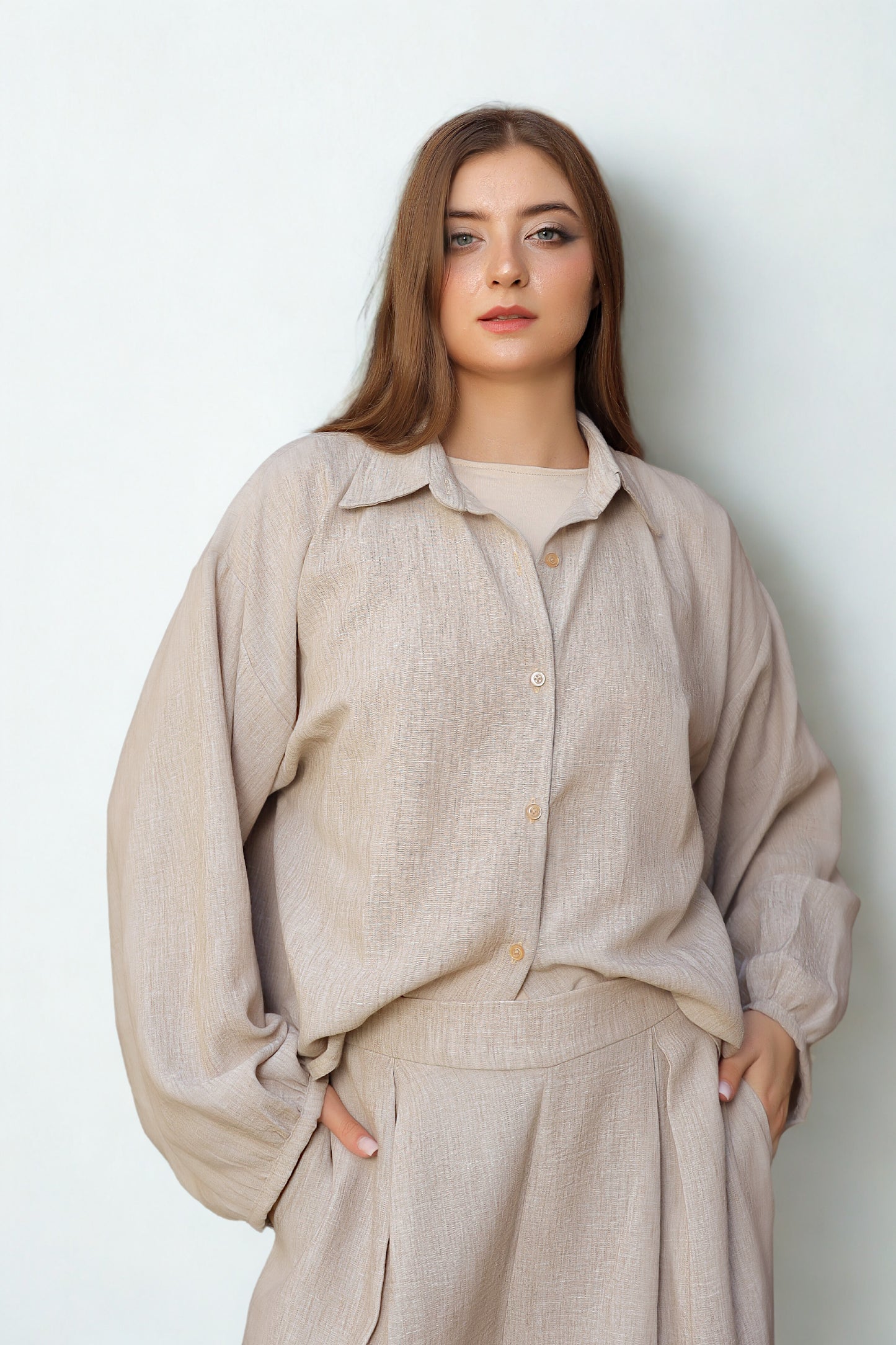 A06 - Greige Linen Over Size Set