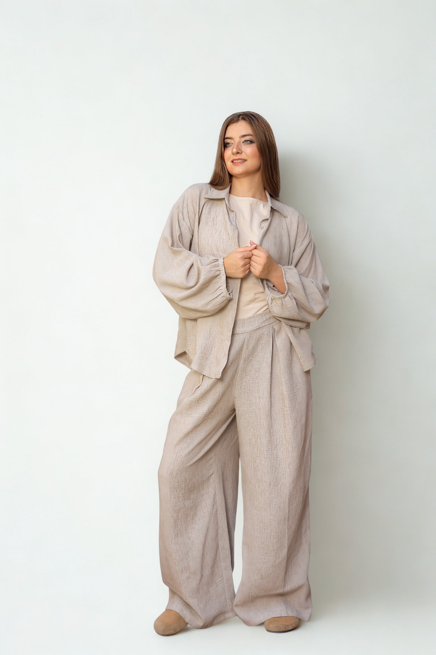 A06 - Greige Linen Over Size Set
